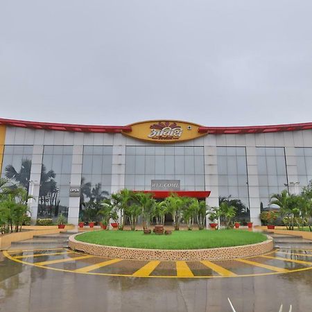 Capital O 47284 Atithi Resort Bharuch Extérieur photo